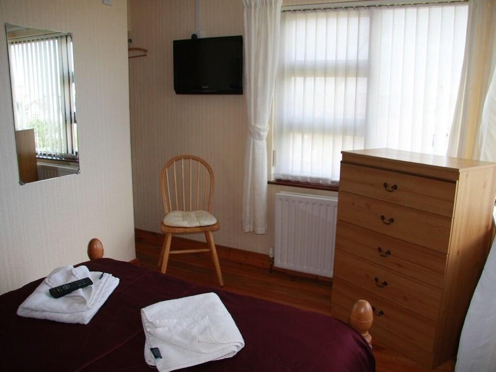 Brae-Mar B&B Portrush Buitenkant foto